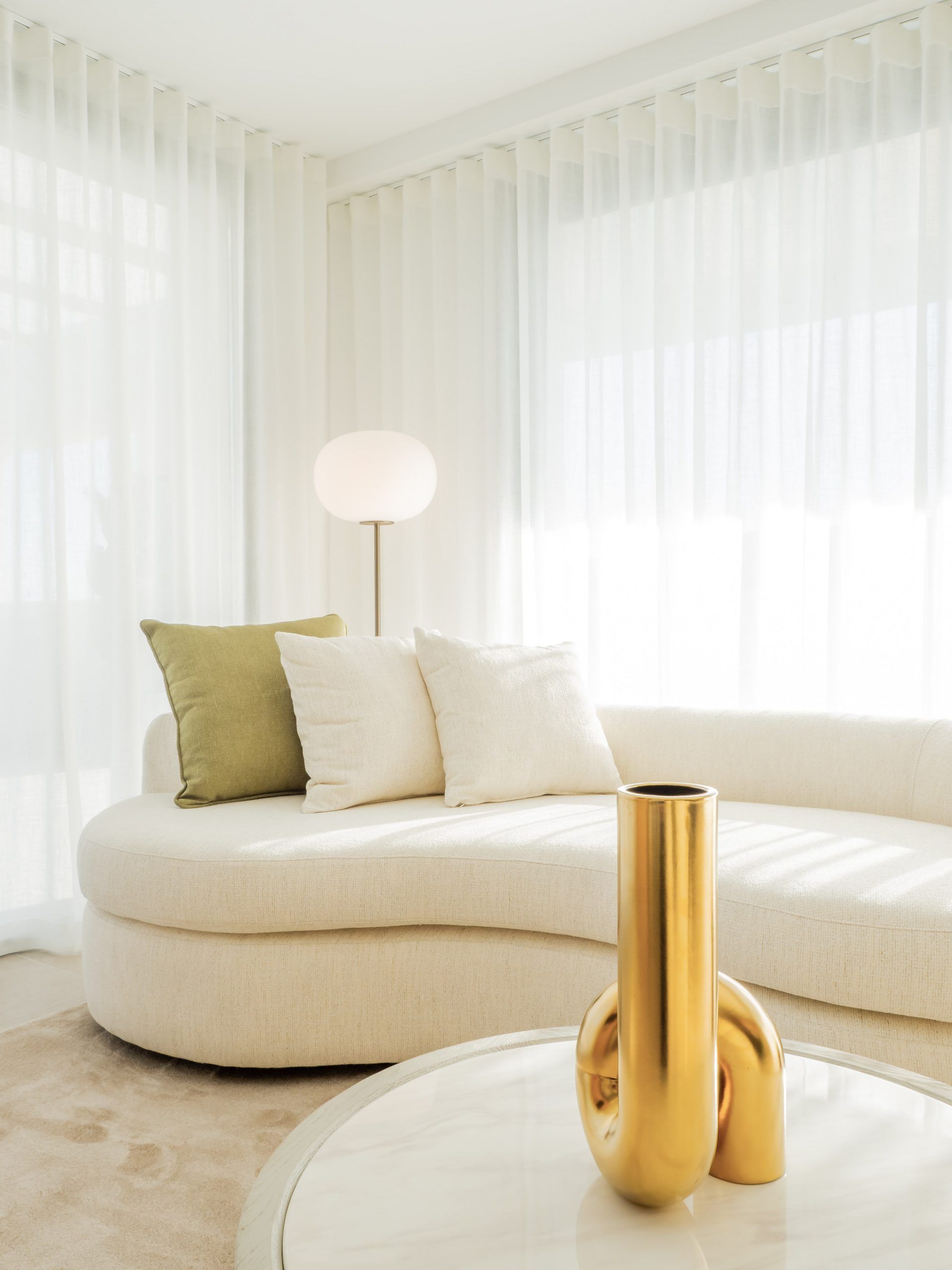 penthouse salon design