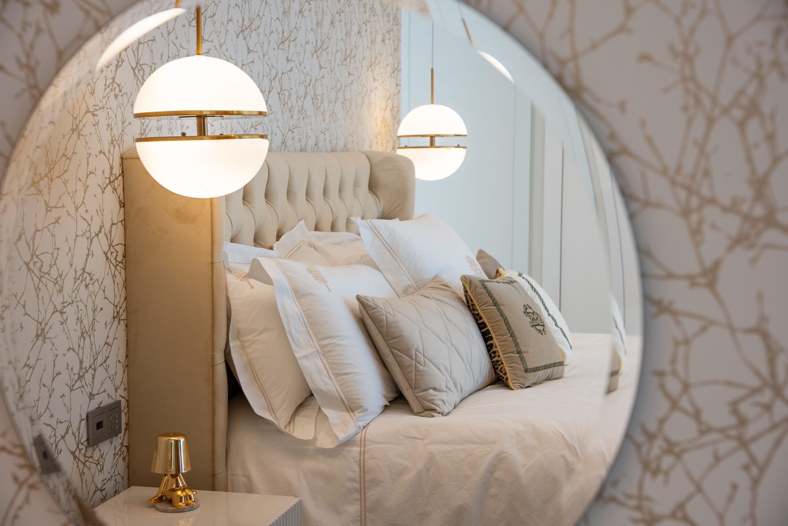 classic bedroom design